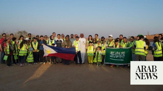 متطوعون فلبينيون ينضمون إلى مبادرة “خضراء” السعودية متطوعون فلبينيون ينضمون إلى مبادرة “خضراء” السعودية
