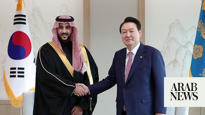 وزير الدفاع السعودي يلتقي نظيره الكوري الجنوبي في سول وزير الدفاع السعودي يلتقي نظيره الكوري الجنوبي في سول