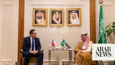وزير الخارجية السعودي يلتقي نظيره التشيكي