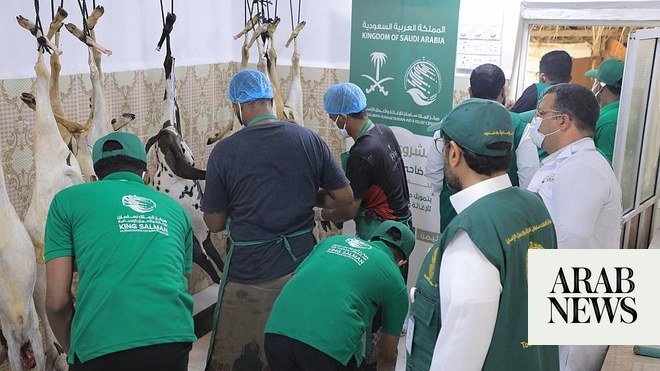 السعودية توزع لحوم الأضاحي على المحتاجين اليمنيين